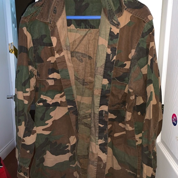 2 CAMO CARGO JACKETS - Picture 4 of 5